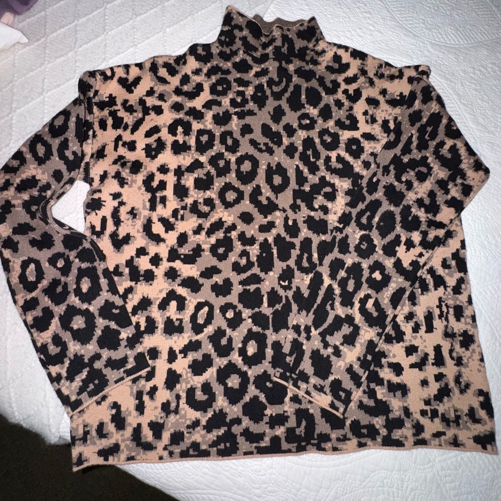 Nicole Miller Leopard Print Turtleneck Sweater - Black and Tan
